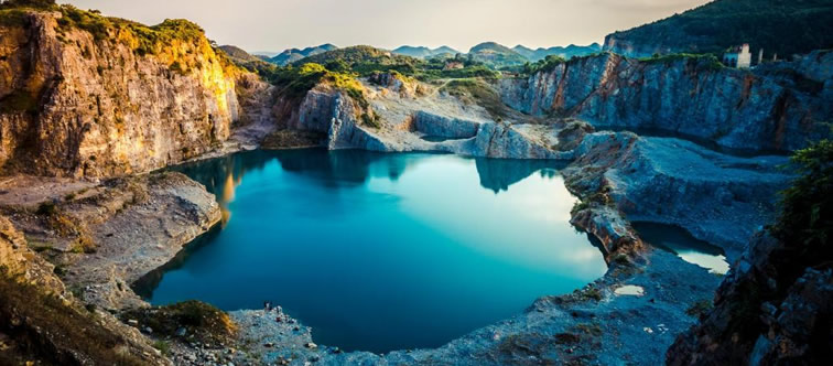 山東泰山起重機(jī)械有限公司 