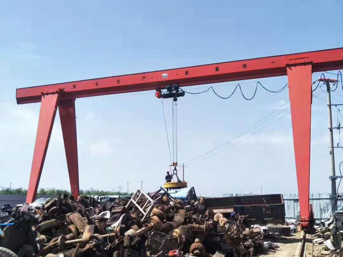 mh型電動(dòng)葫蘆門(mén)式起重機(jī)